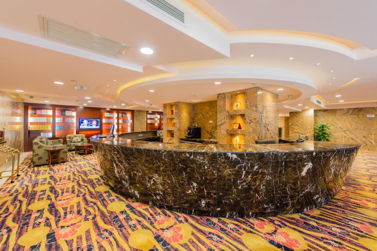 Changchun Hualida Hotel Exterior photo